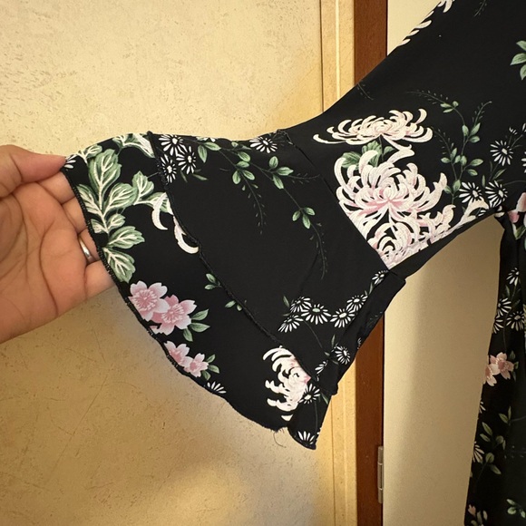 SJS Womens A-Line Floral Bell Sleeve Dress  1X - Picture 3 of 4